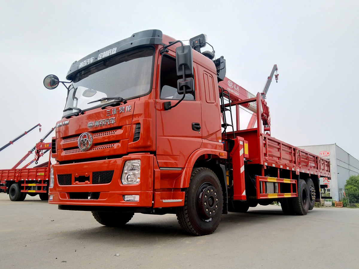 三環(huán)T280昊龍駕駛室氣囊橋上裝長(zhǎng)興10噸直臂式吊機(jī)