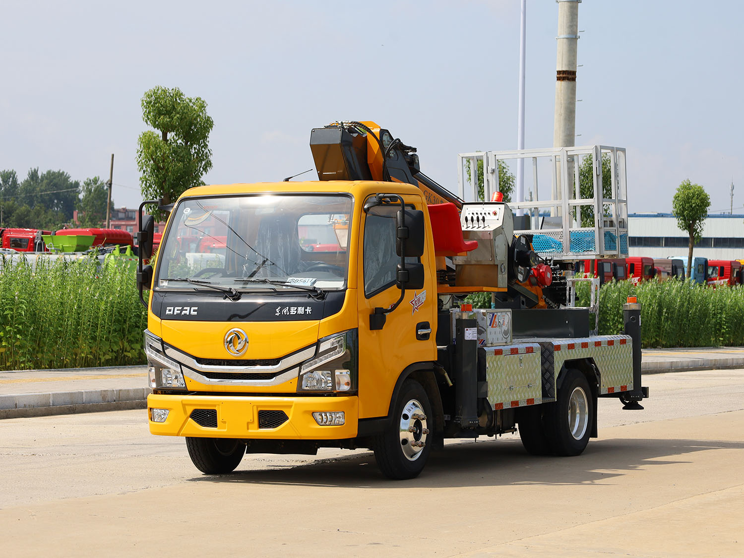 東風(fēng)多利卡D5單排28.3米高空作業(yè)車（藍(lán)牌）