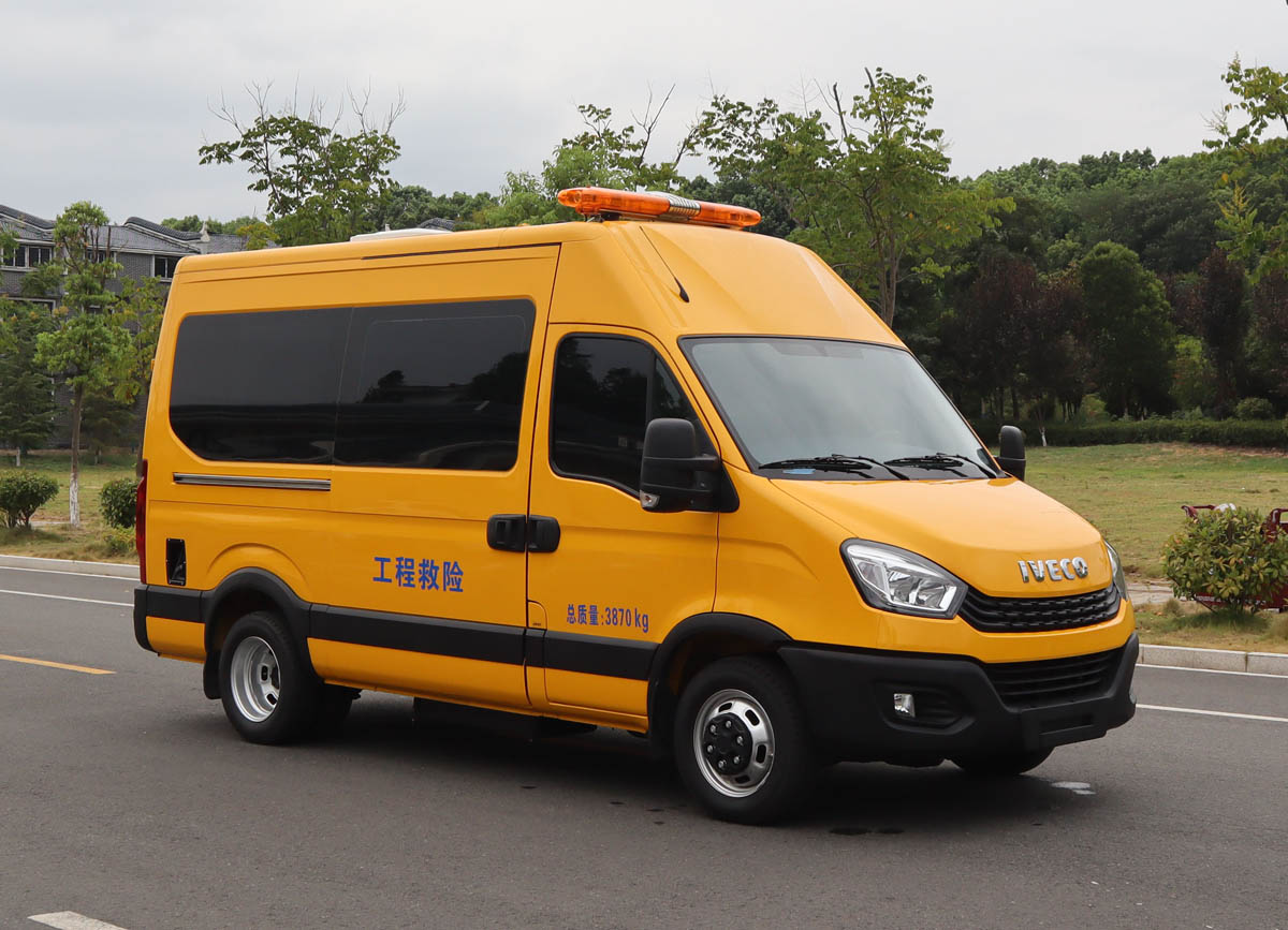 依維柯裝備型救險(xiǎn)車(chē)