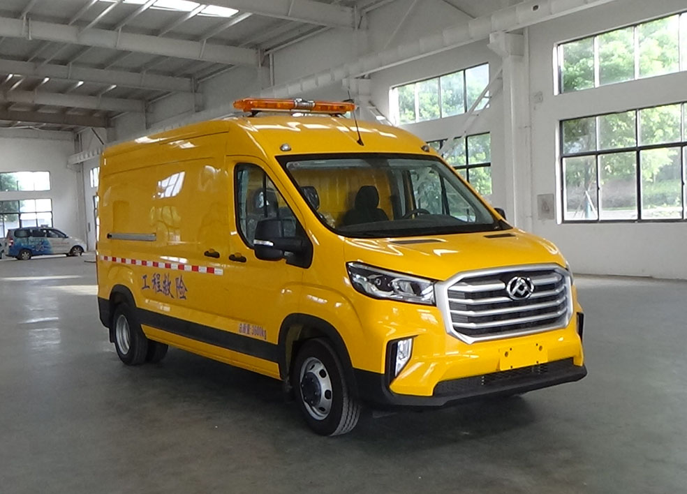 大通裝備型救險(xiǎn)車(chē)