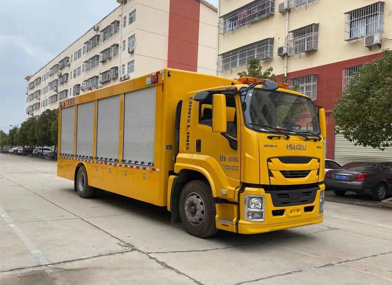 五十鈴100kw裝備型救險(xiǎn)車(chē)