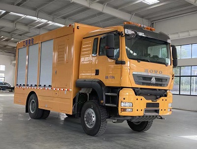 重汽100kw裝備型救險車