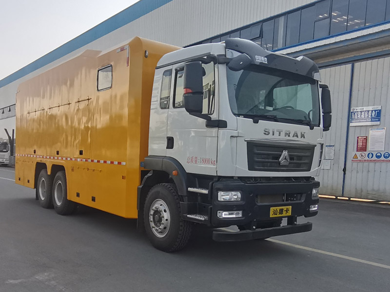 汕德卡4000方大流量排水搶險(xiǎn)車